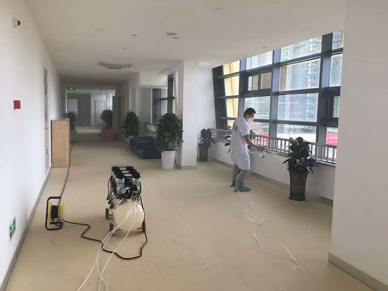高樓大廈也擋不住的空氣污染問題原來(lái)是因?yàn)闆]有甲醛治理！