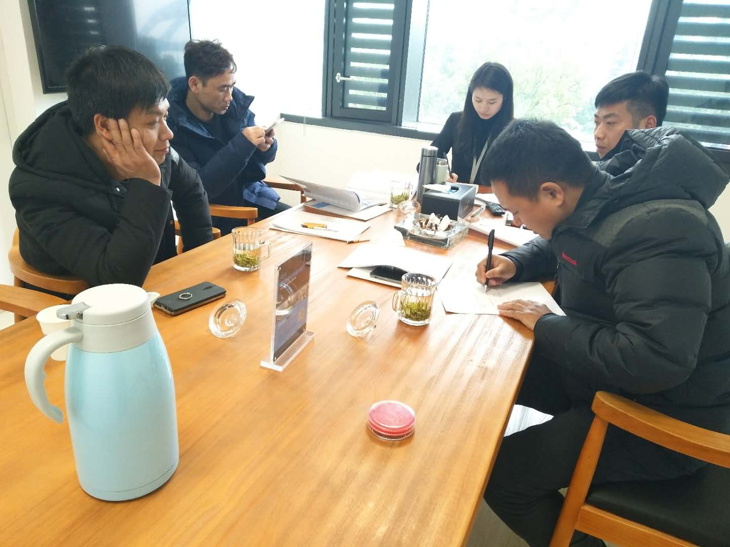 熱烈祝賀姚總、溫總團隊簽約創(chuàng)綠家南京市區(qū)級代理！