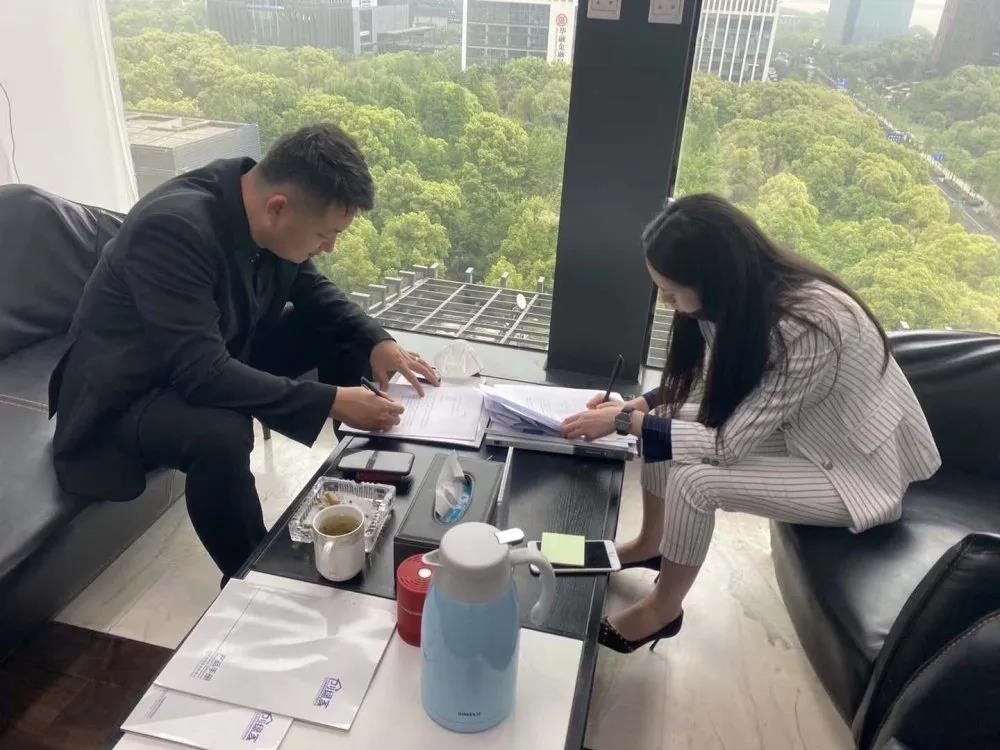 熱烈祝賀徐總劉總簽約創綠家中華人民共和國香港特別行政區代理！